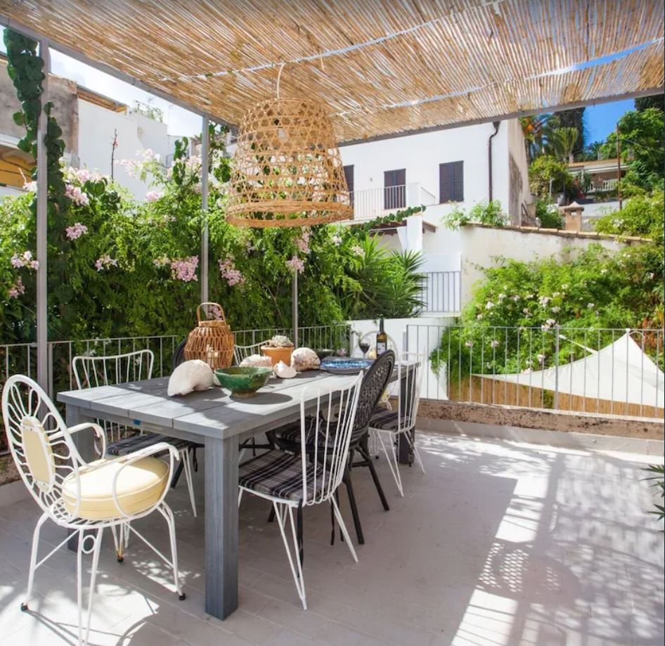 Réf. 1507 ; À louer : maison individuelle moderne avec terrasses et place de parking à El Terreno