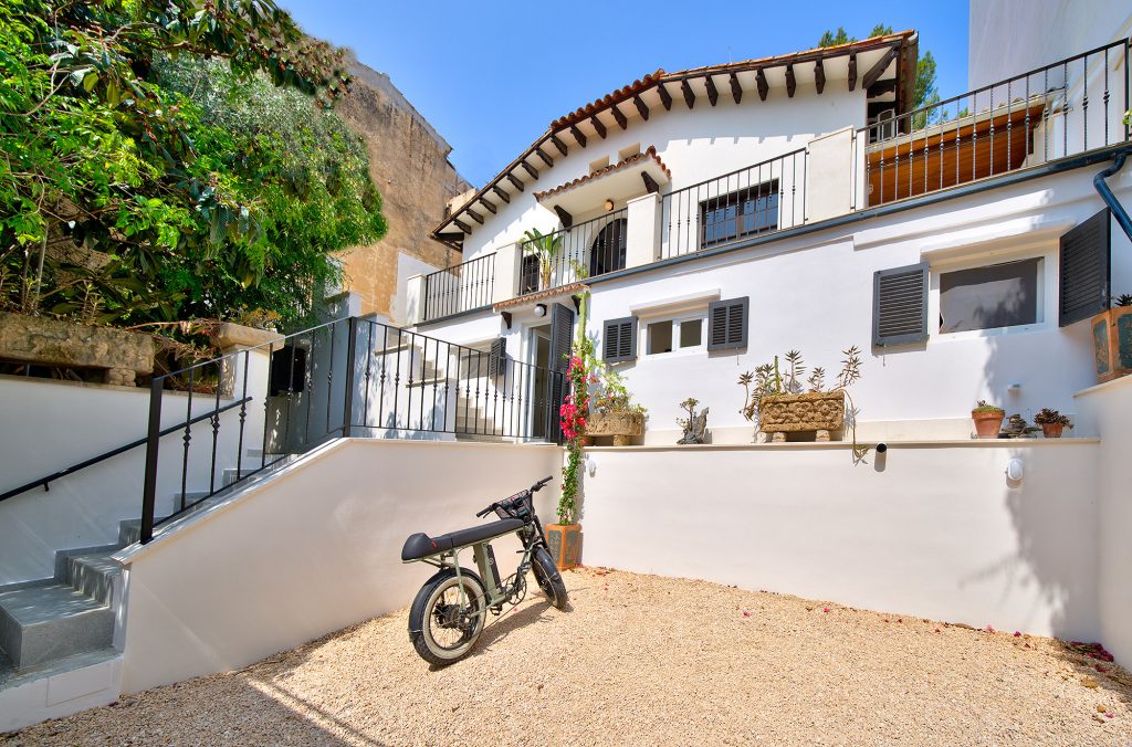 Ref 1958 ; Charmante villa des années 1920 à Palma El Terreno à louer