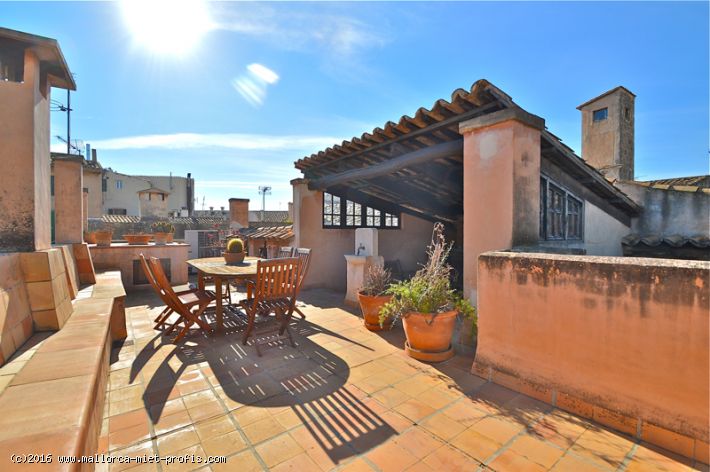Ref 1506; Spectacular penthouse in the old town with character and sun terraces for sale in Palma