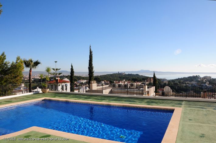 Ref 1610; Spacious penthouse with spectacular panoramic sea views in Genova for sale