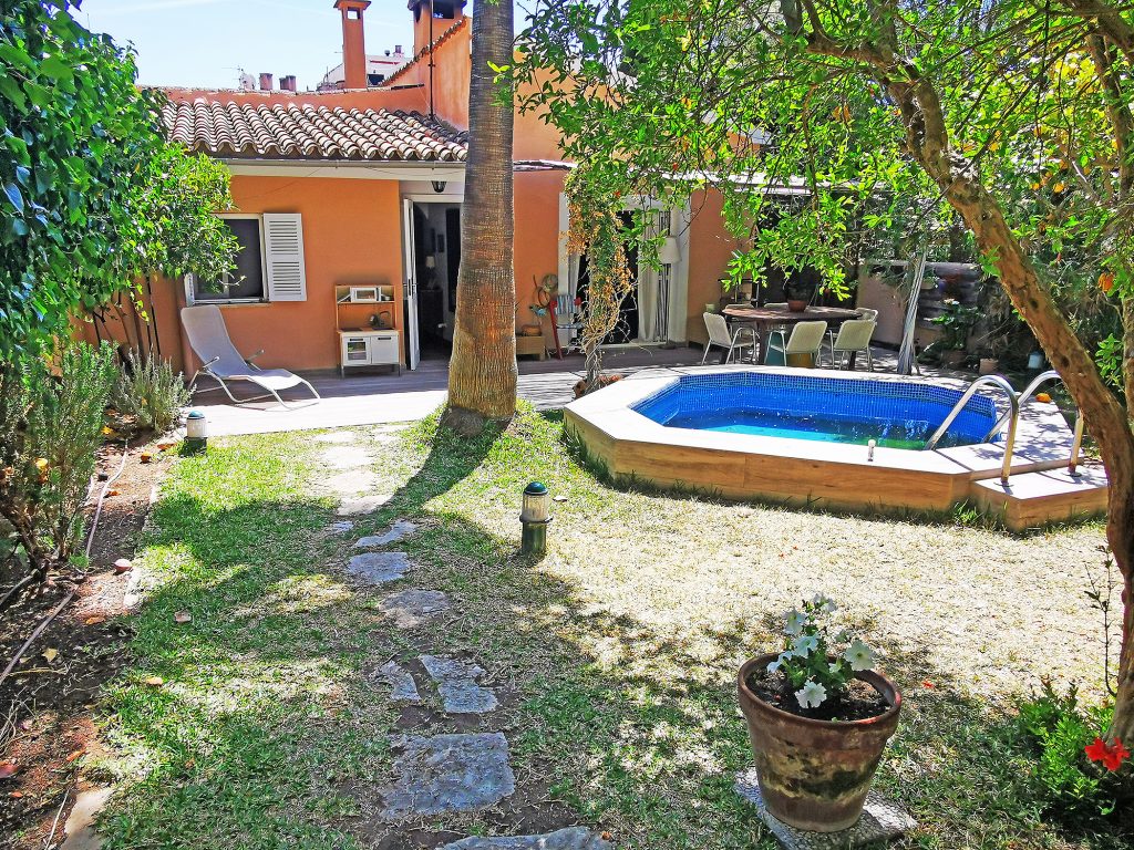 Ref 1571; Detached small villa with garden, garage and extension in Palma El Terreno for sale