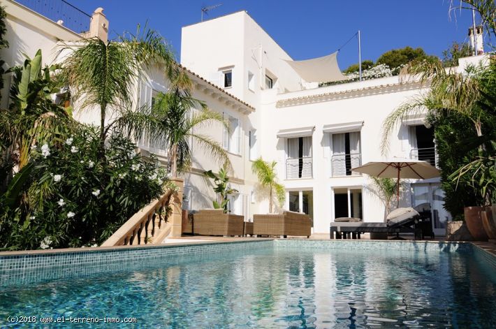 Ref 1614; Vacker villa med garage, pool och fantastisk havsutsikt i El Terreno till salu