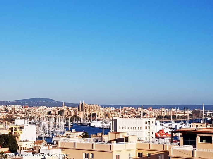 Ref 1605; Bailout! Villa with garage and sea views for sale in the artistic district of El Terreno