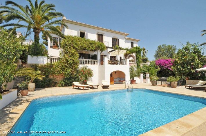 Ref 1006; Unique sea view villa with pool and guest house for sale in El-Terreno