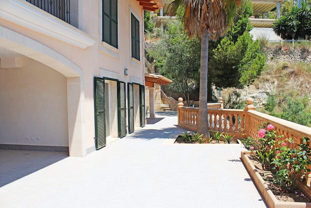 Ref 1397; Very spacious and brand new villa in Genova for sale