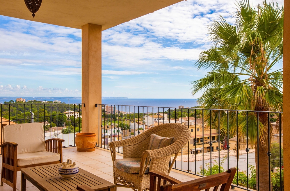 Ref 1811; Fantastic villa with beautiful sea views in Genova for sale