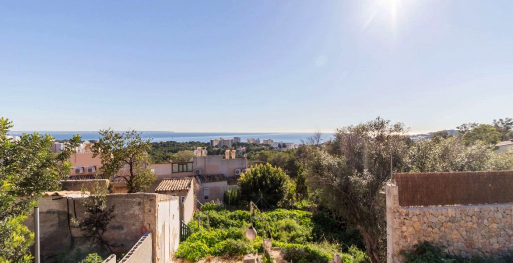 Ref. 1789 Building plot with fantastic sea views in Genova
