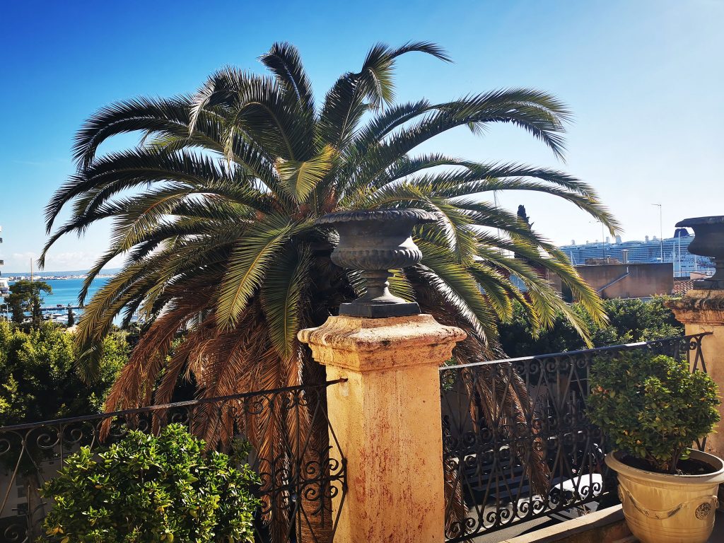 Referens. 1806; Fantastisk stadsvilla med havsutsikt och semesteruthyrningslicens till salu i Palma El Terreno