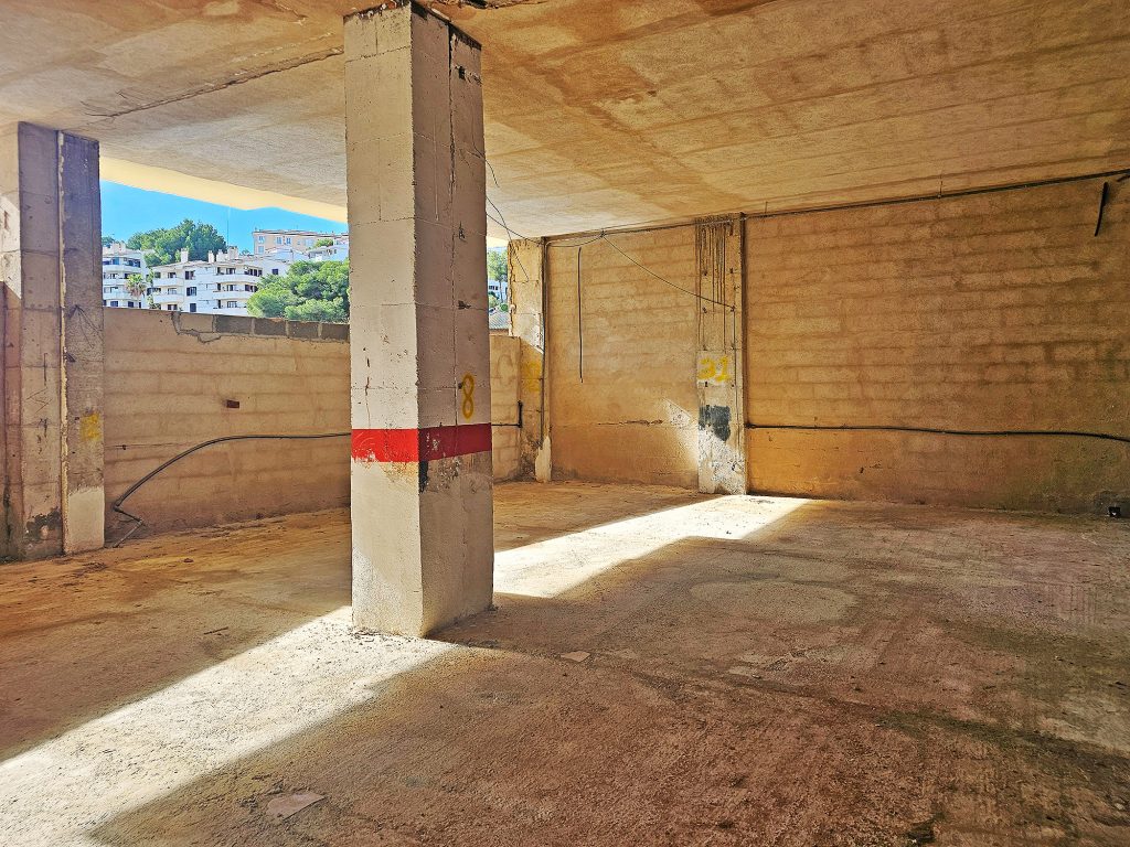 Ref. 2081; Excelente inversión: gran local comercial en venta en El Terreno.