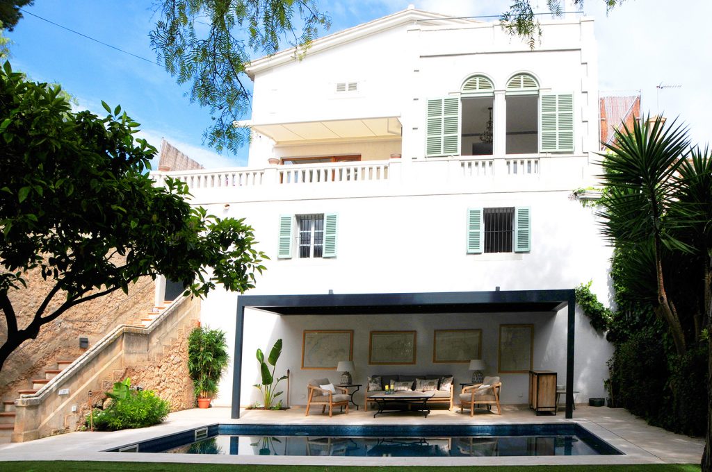 Ref 1842; Perfectly renovated villa with sea views, garage and pool in Palma El Terreno for sale
