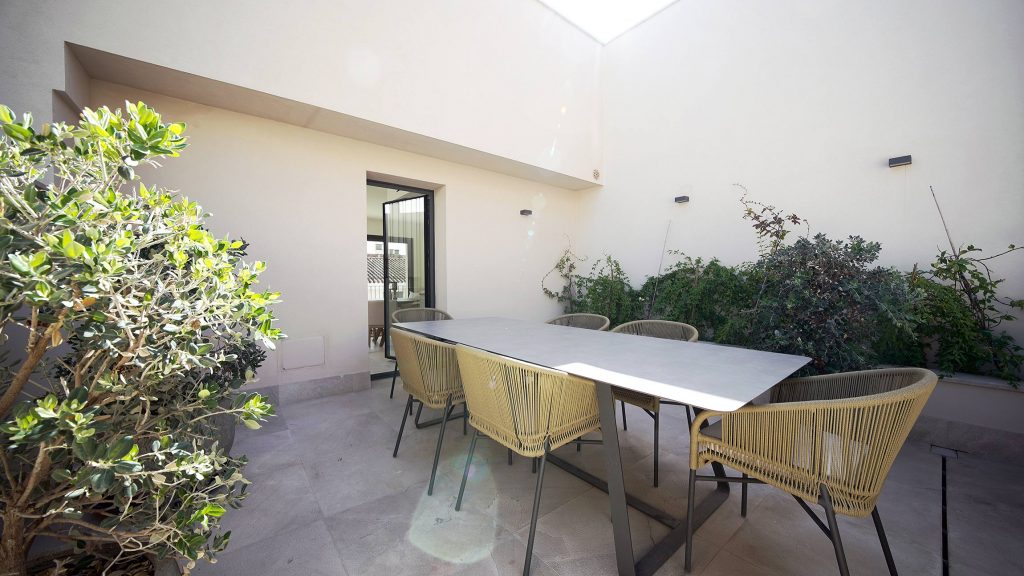 Ref 1849; Newly built townhouse with pool and sea views in Palma El Terreno for sale