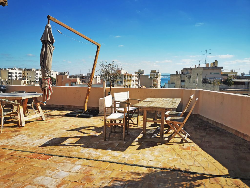 Ref 1943; Spacious ground floor apartment with parking in El Terreno for sale