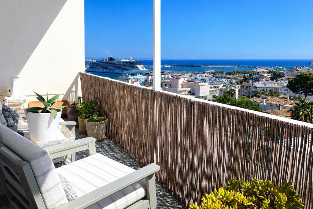 Ref 2101; Atemberaubendes Meerblickapartment mit Pool und Parkplatz in El Terreno zum Kauf